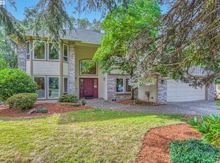 5382 Royal Oaks Dr, Lake Oswego, OR 97035