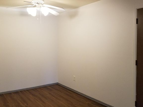 5th image of 1820 Axtell St #1
