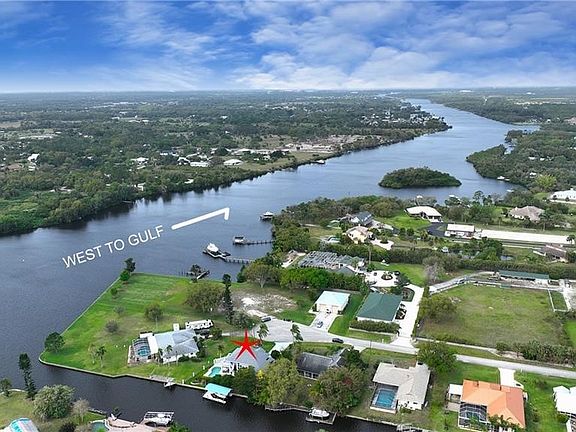 4th image of 18070 Interlochen Ln