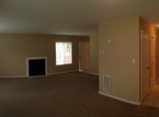 19 Merry Ln APT A, Greenville, NC 27858