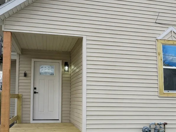 Wayne St W 933 - 933 1/2, 933 1/2 W Wayne St, Lima, OH 45805