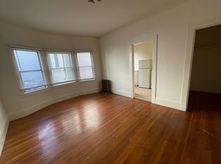 1907 Center St #4, Berkeley, CA 94704