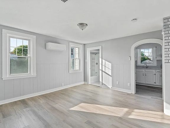 3rd image of 147 Rogers St