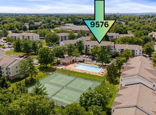 9576 Jayhawk Ter APT 203, Manassas, VA 20110