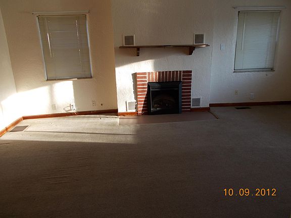 3rd image of 1524 E Dorothy Ln APT 4