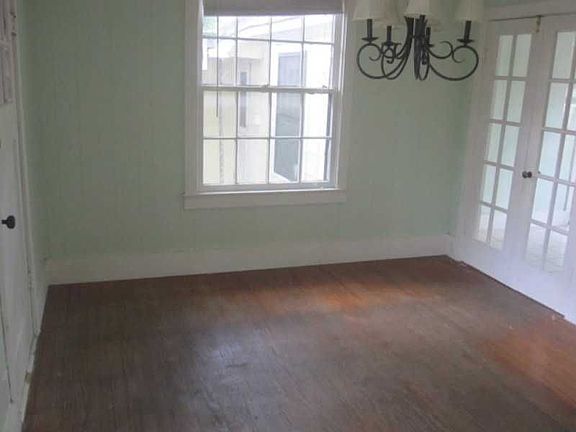 3rd image of 1028 Fowlkes St