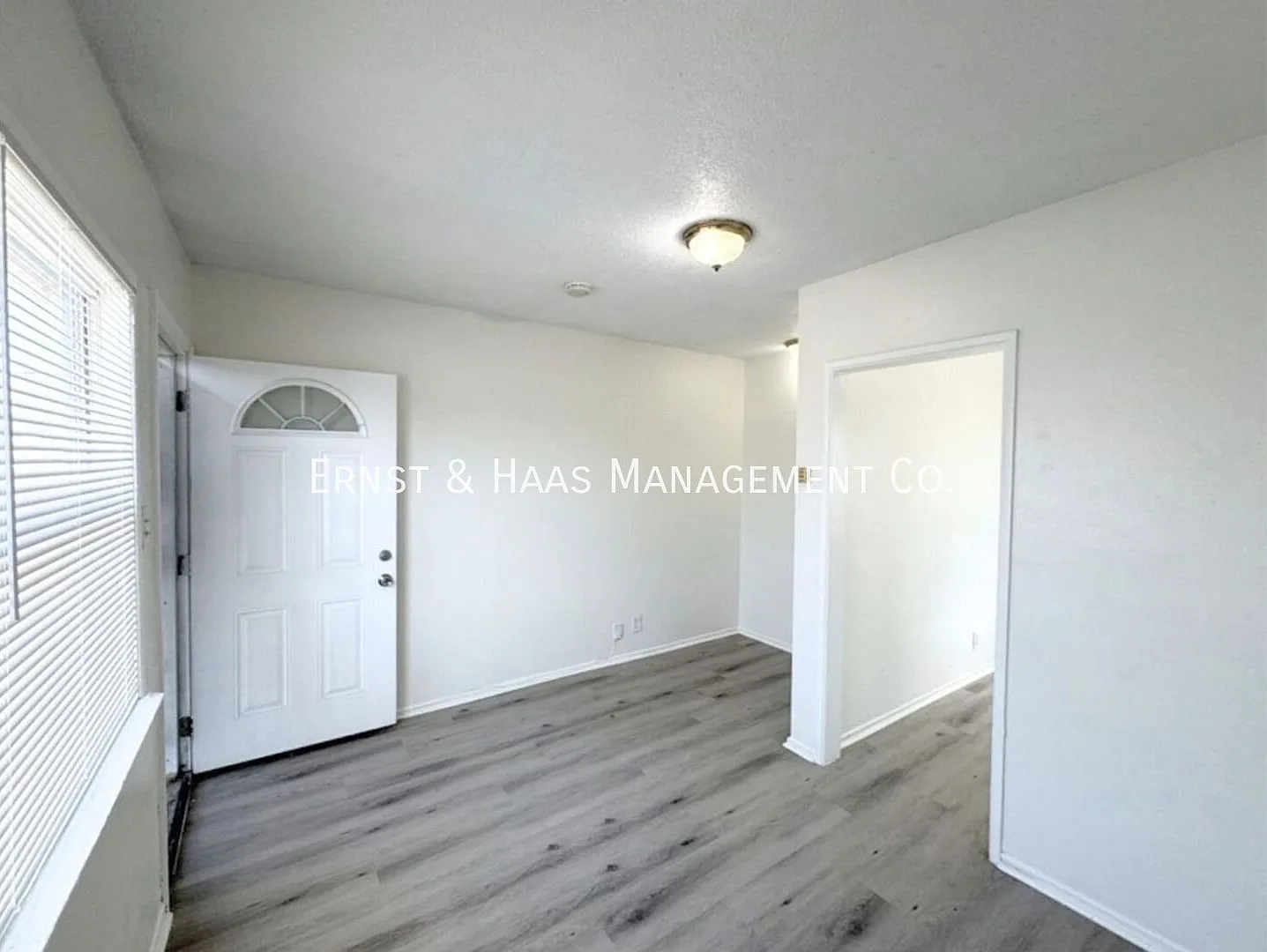 13812 S Avalon Blvd — Photo 3
