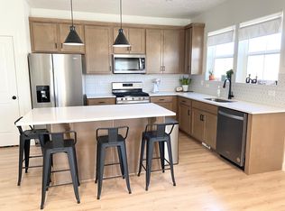 9379 N Vernham Ln, Eagle Mountain, UT 84005