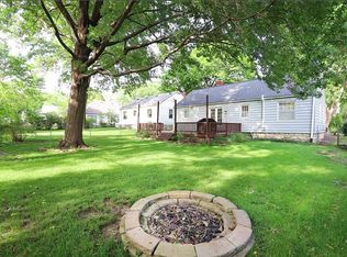 6108 Buena Vista St, Fairway, KS 66205