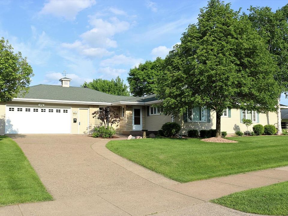 1st image of 2115 Sunrise Dr
