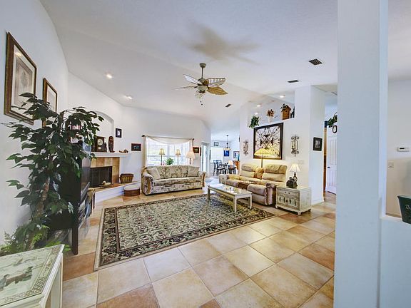 4th image of 6670 Chain Fern Ave