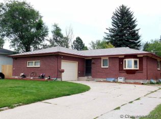 809 Sun Valley Dr, Cheyenne, WY 82001