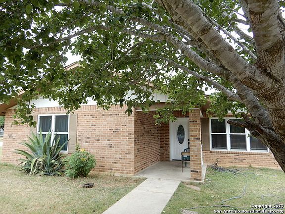 2nd image of 1501 Longhorn Dr