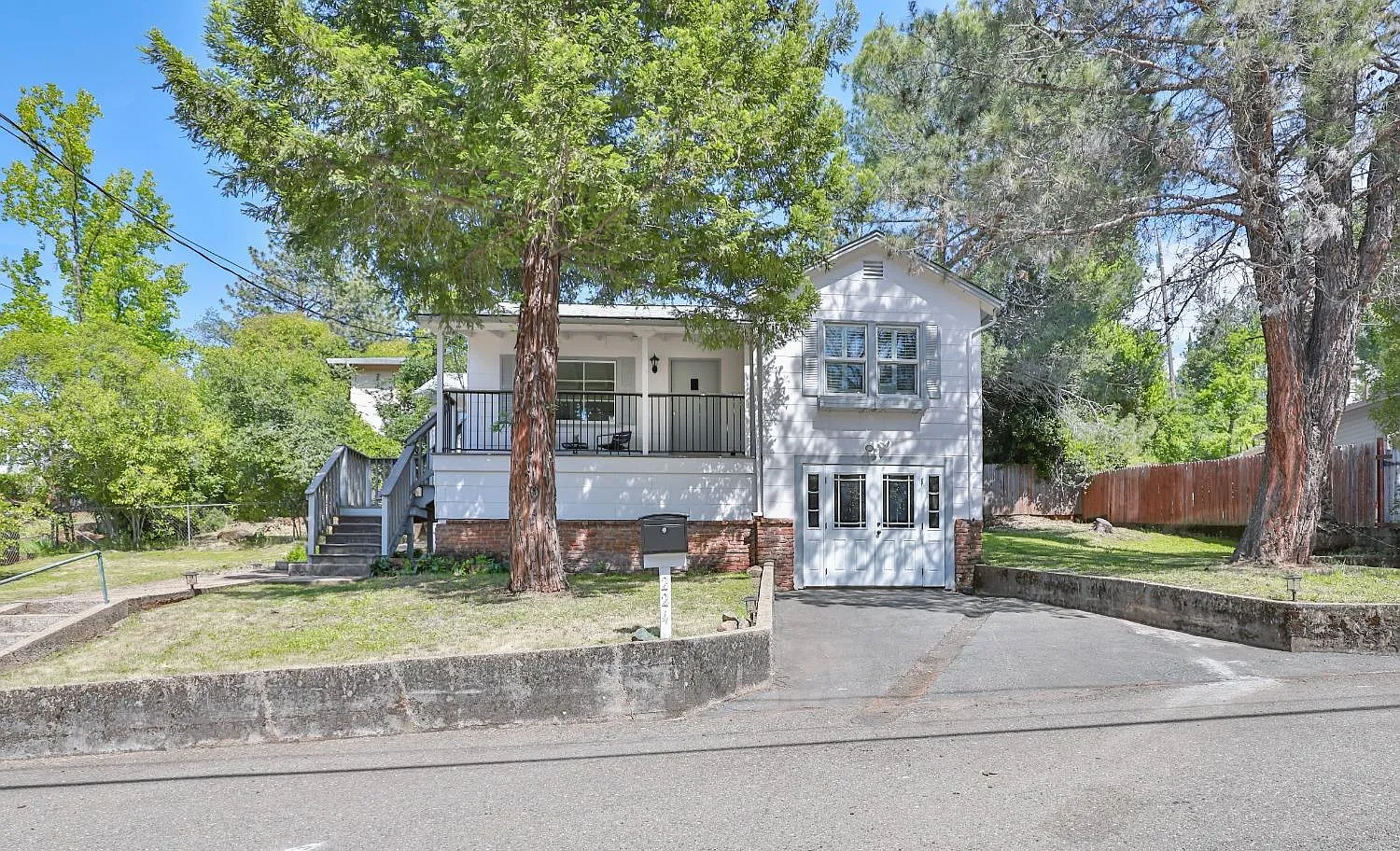 224 Lorinda Dr photo 1