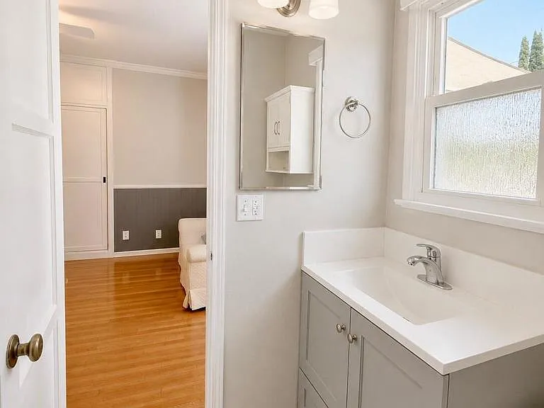 8321 Doris Ave — Photo 10