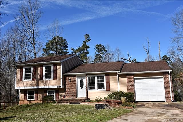 1st image of 3213 Winchelsea Dr