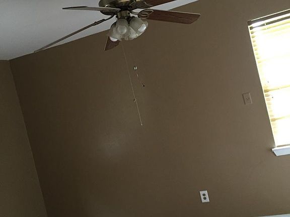3rd image of 13235 Shahan Dr