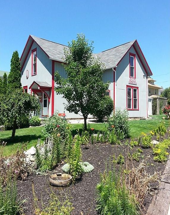 1st image of 400 N Park Rd