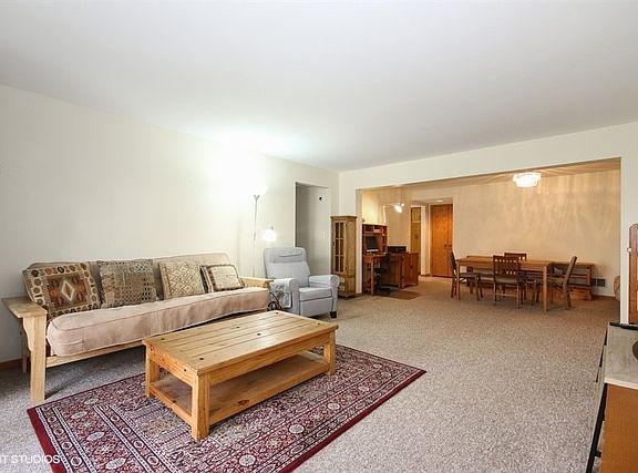 3rd image of 11727 Matterhorn Cir #101
