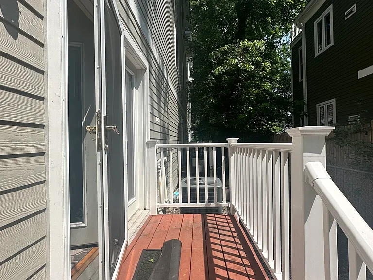 36 Raymond St #1 — Photo 31
