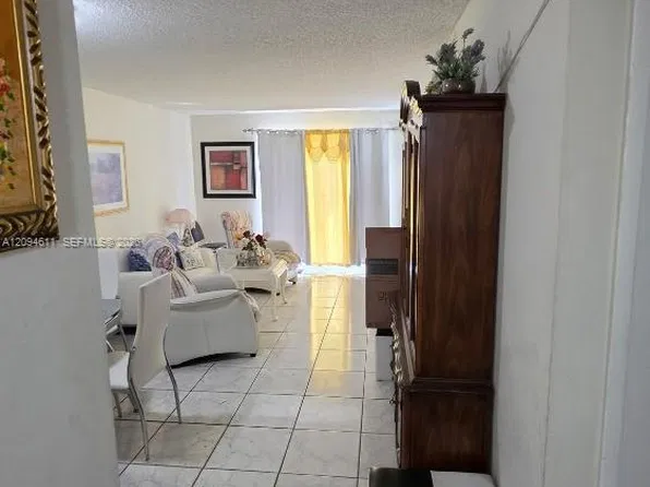 11311 SW 200th St, Miami, FL