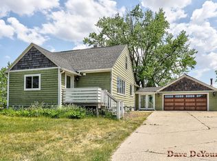 1827 M 40, Holland, MI 49423
