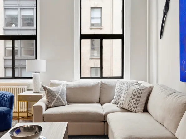 129 West 22nd Street 5A image 3 of 12