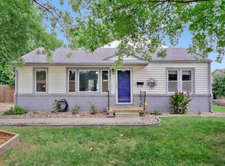 2210 W Wildwood Rd, Wichita, KS 67217