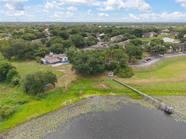 498 Lakewood Dr, Brandon, FL 33510
