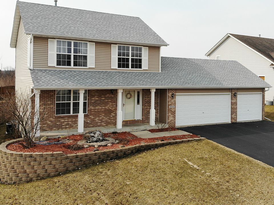 1st image of 3053 Hamlin Dr