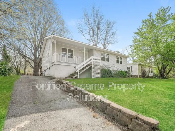 818 Waugh St, Greensboro, NC 27405