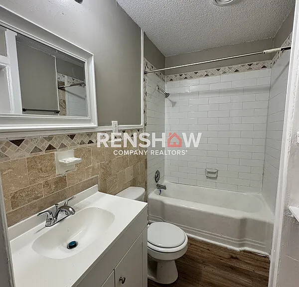 1330 Victor Dr — Photo 15