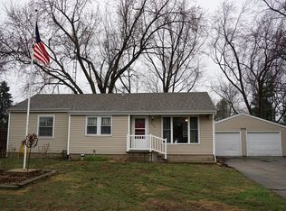505 E Water St, Farmer City, IL 61842