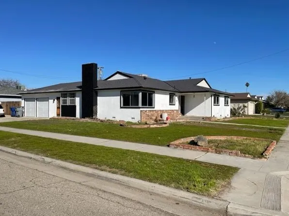 650 E Dovewood Ln, Fresno, CA 93710