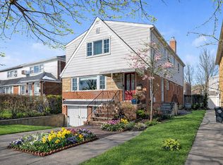 6531 Fitchett St, Rego Park, NY 11374