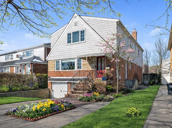 6531 Fitchett St, Rego Park, NY 11374