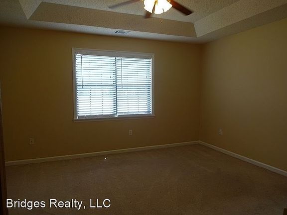 4th image of 1801 Harcourt Dr