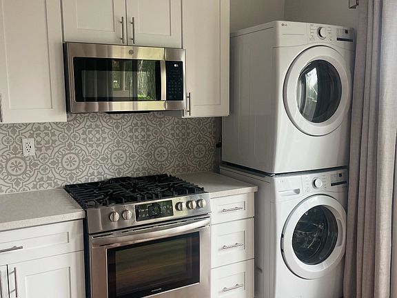 5th image of 2436 Adams Ave #2