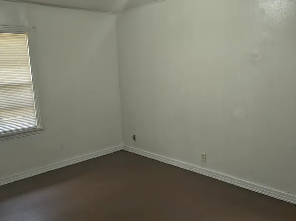 433 W 77th St, Shreveport, LA 71106