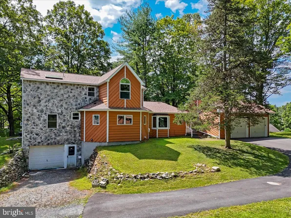 205 Edward Smith Blvd, East Stroudsburg, PA 18302