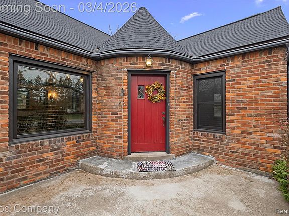 2nd image of 6177 Livernois Rd