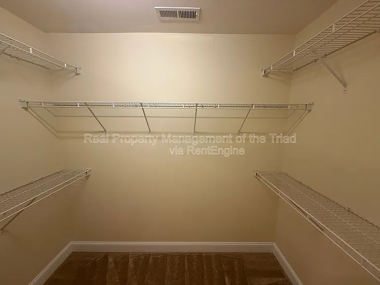 103 Southlake Ct — Photo 22