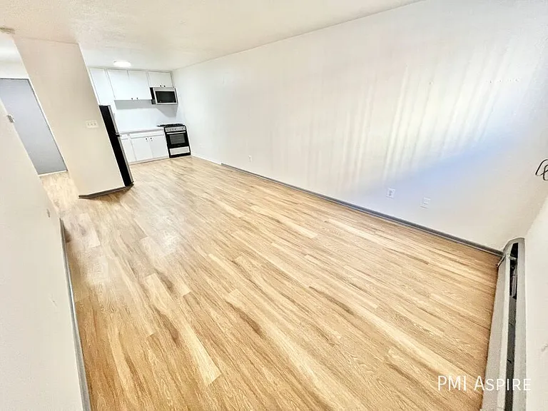 1540 N Raleigh St #103 — Photo 21