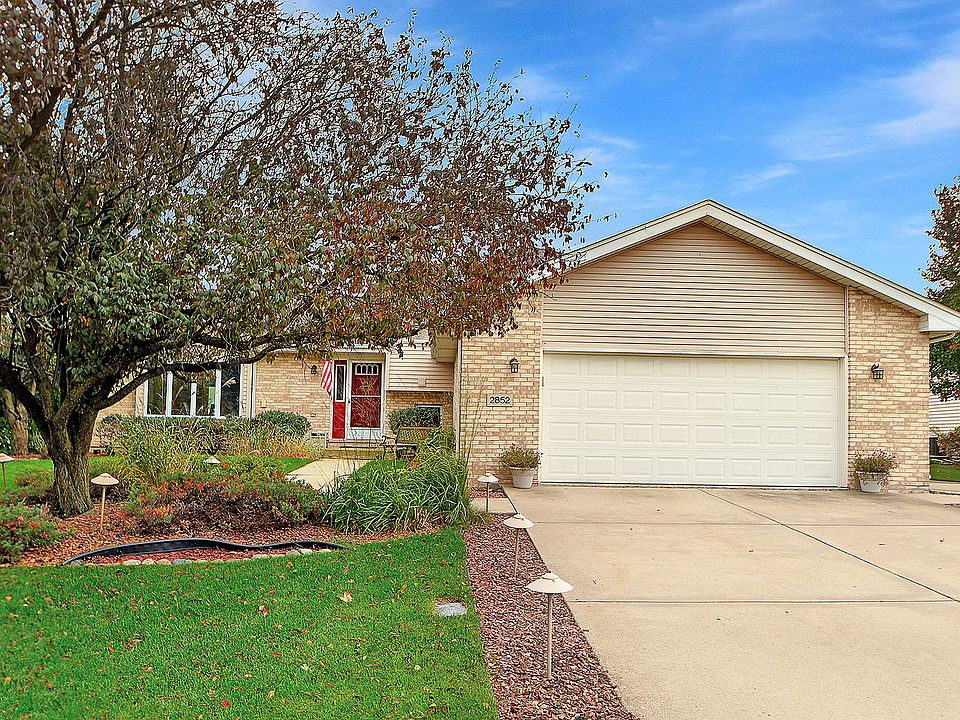 1st image of 2852 Sharon Dr
