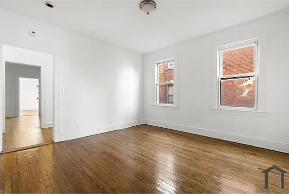 364 Woodland St — Photo 5