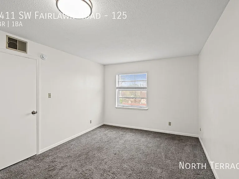 Fairlawn Flats — Photo 73