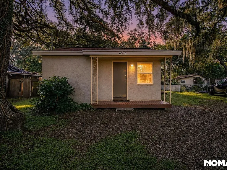 8915 N Orleans Ave — Photo 1