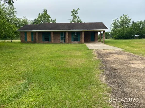 121 Eubanks Rd, Mount Olive, MS 39119