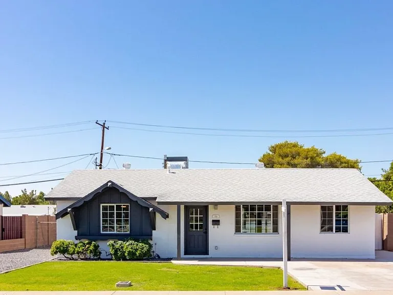 719 E Fillmore St — Photo 1