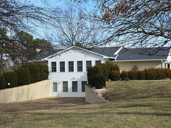 West view, walkout lower